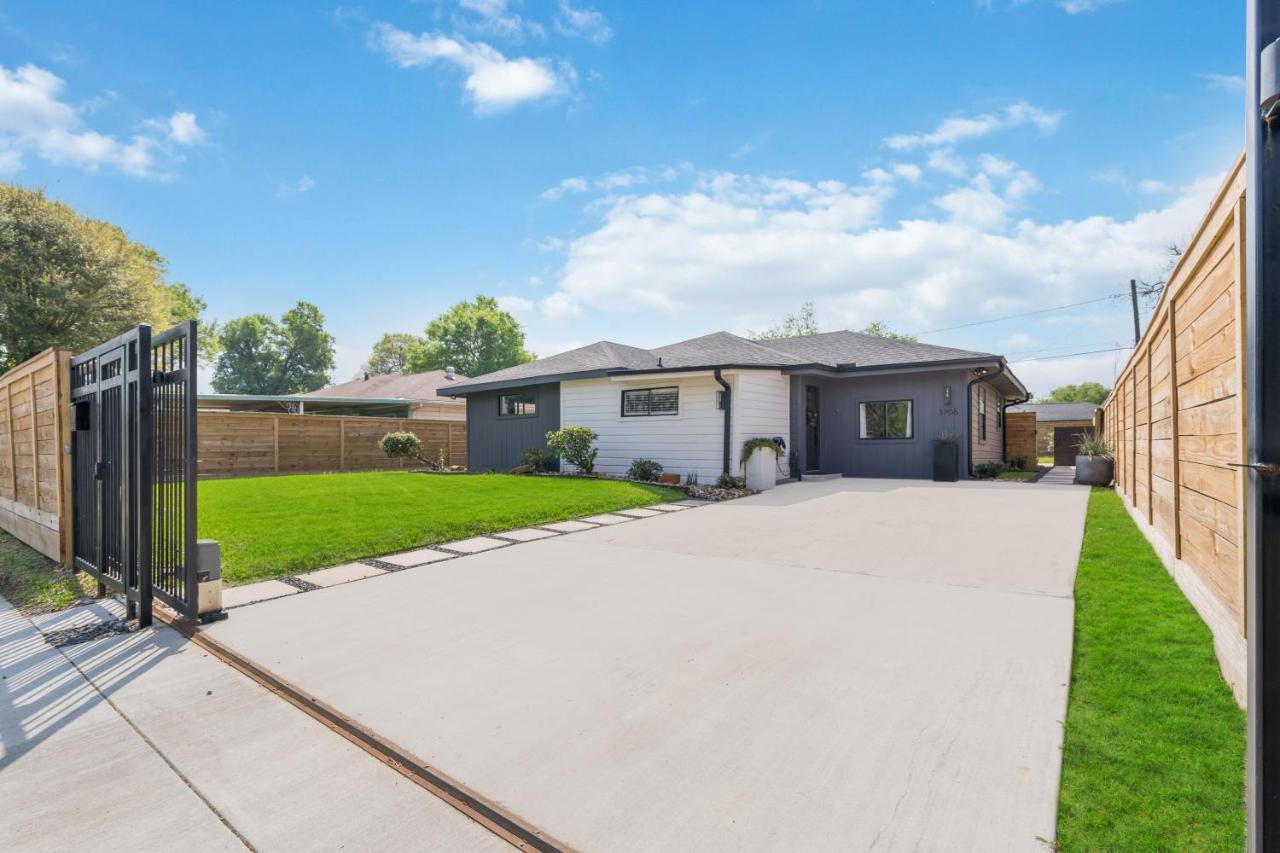 The Gated Modern Near Nrg And Medical Center