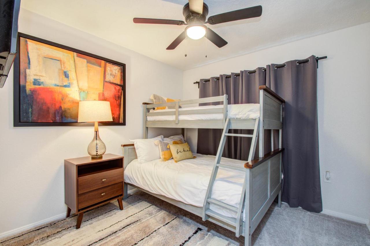 The Gated Modern Near Nrg And Medical Center Houston